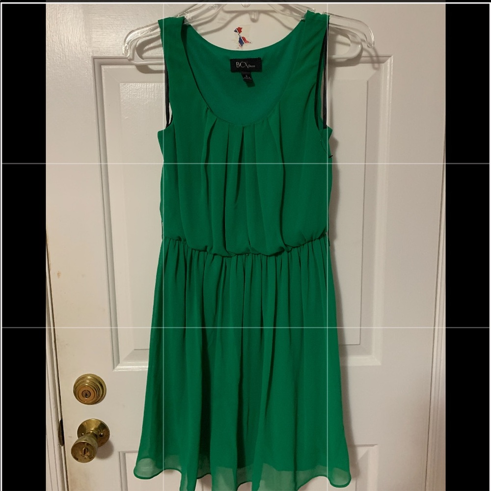 Green flowy dress. Sinched at waist